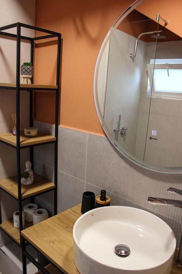 Studio In Tirana Kültér fotó